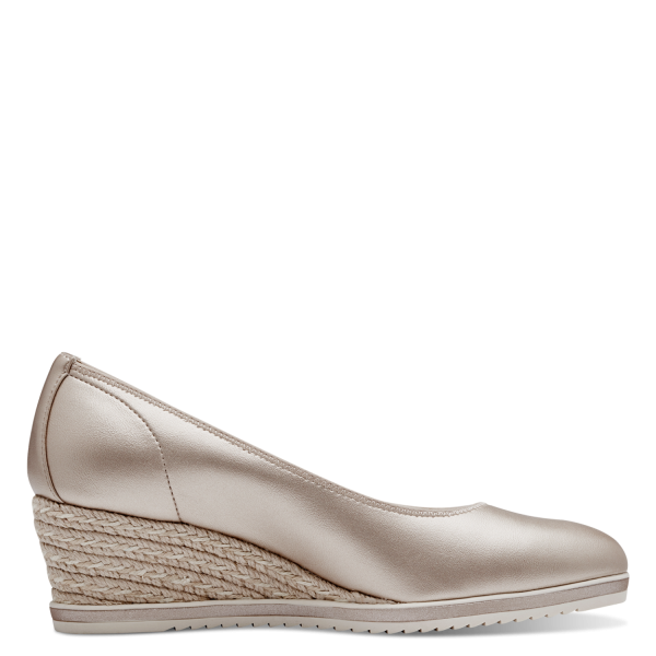 TAMARIS Dámské zlaté lodičky na klínku