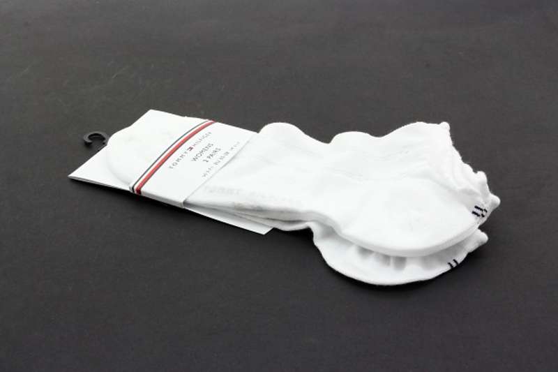 TOMMY HILFIGER Dámské bílé kotníkové ponožky 2 páry