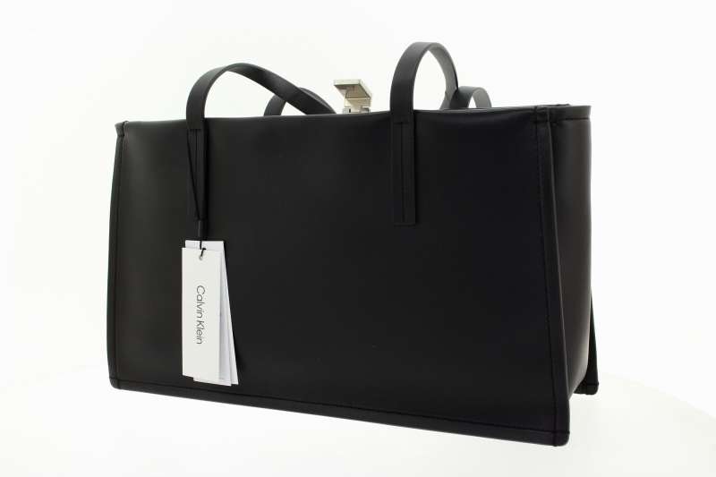 CALVIN KLEIN Dámská černá kožená kabelka