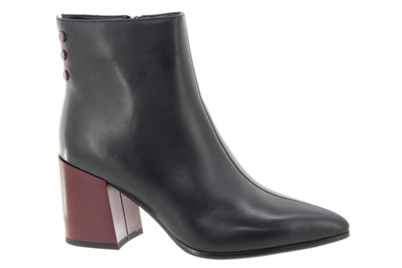 EPICA Dámský kožený černý kotník na podpatku