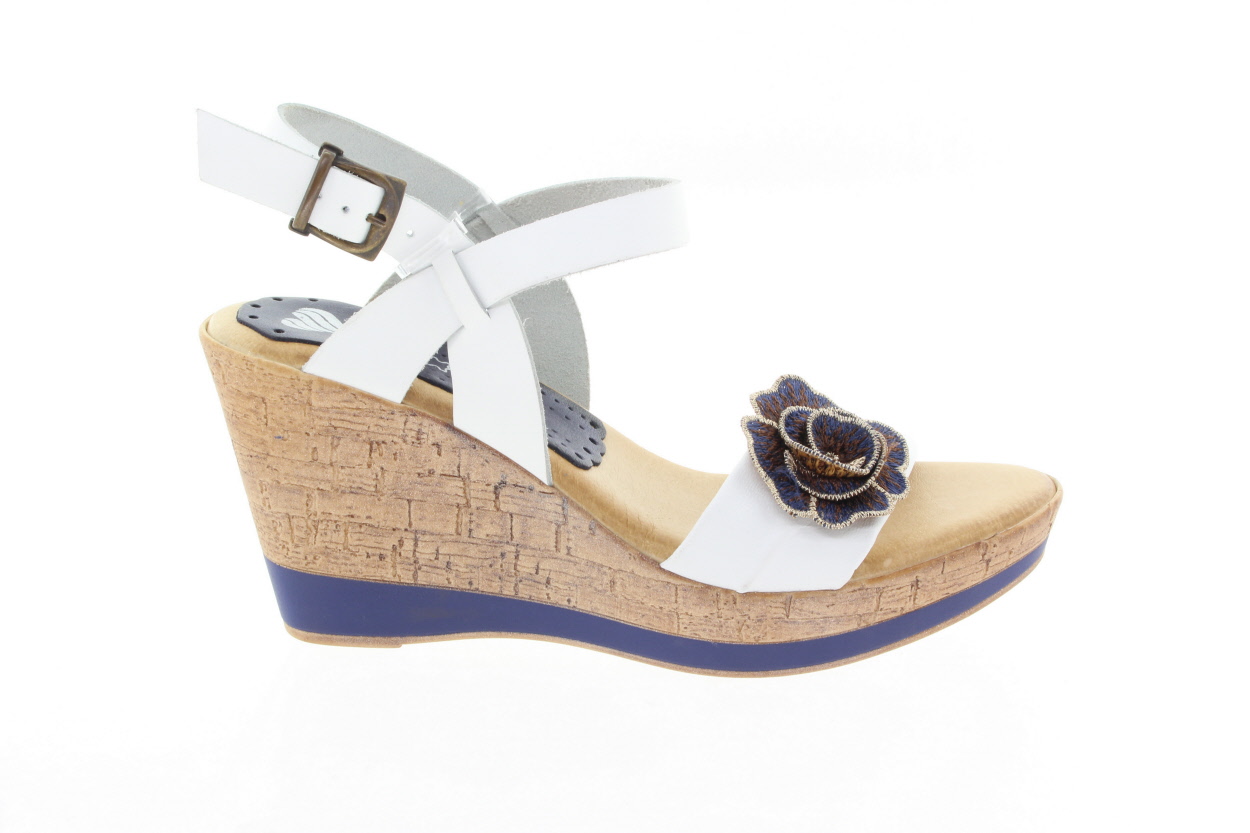 MARILA Kožené dámské sandálky na klínku