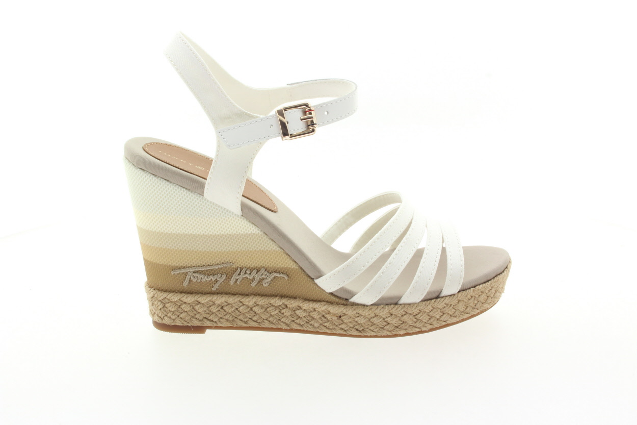 TOMMY HILFIGER Dámské sandálky na klínu bílé