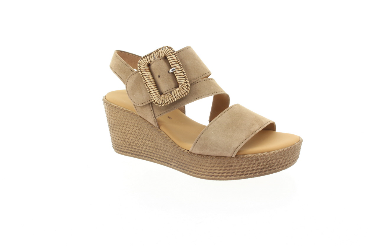 GABOR Dámské hnědé kožené sandály na klínu